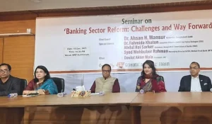 ২০ কোটির বেশি ঋণ নতুন করে যাচাই করা হবে: গভর্নর